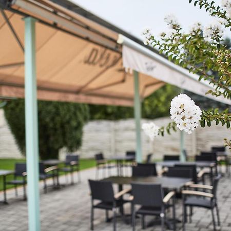 Aquasol Resort Mosonmagyaróvár 外观 照片