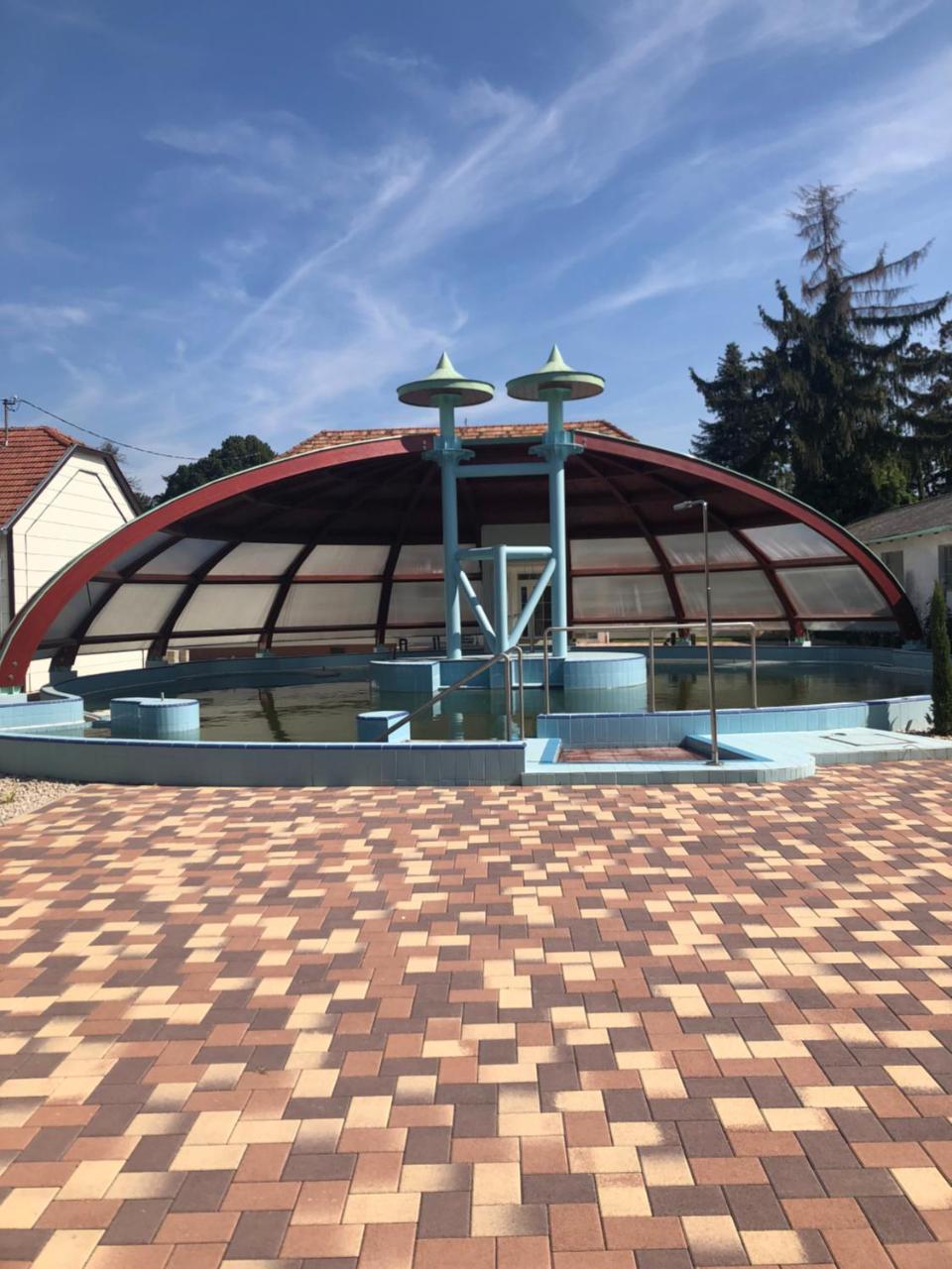Aquasol Resort Mosonmagyaróvár 外观 照片