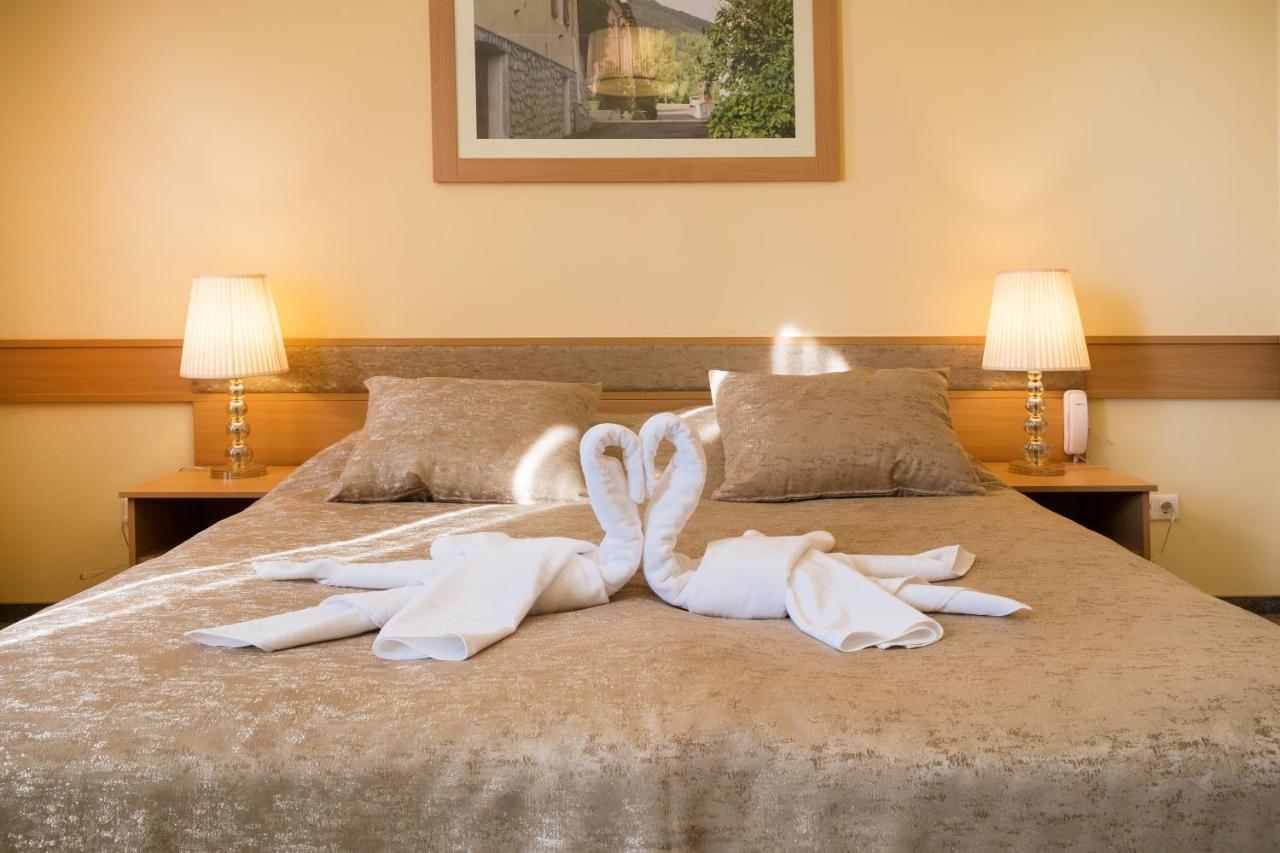 Aquasol Resort Mosonmagyaróvár 外观 照片