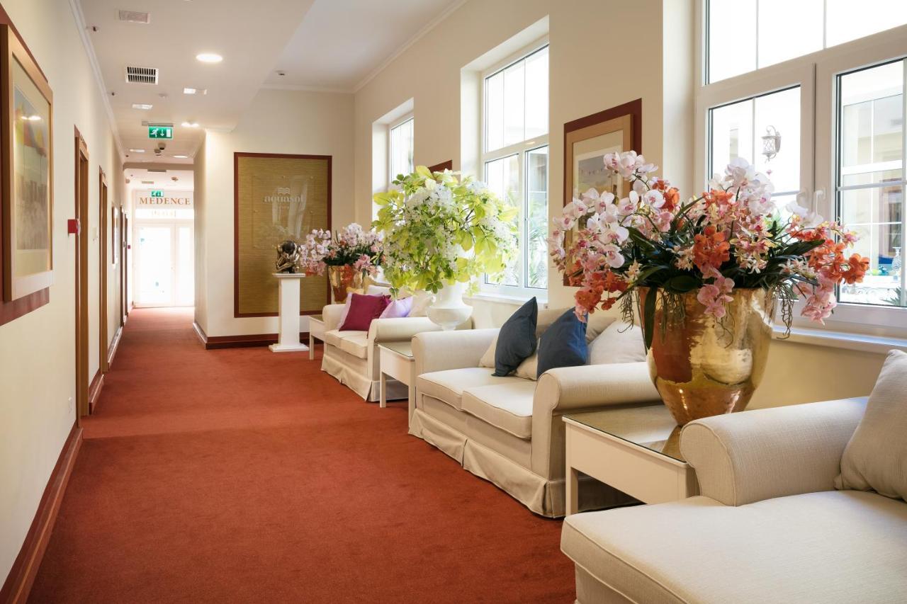 Aquasol Resort Mosonmagyaróvár 外观 照片