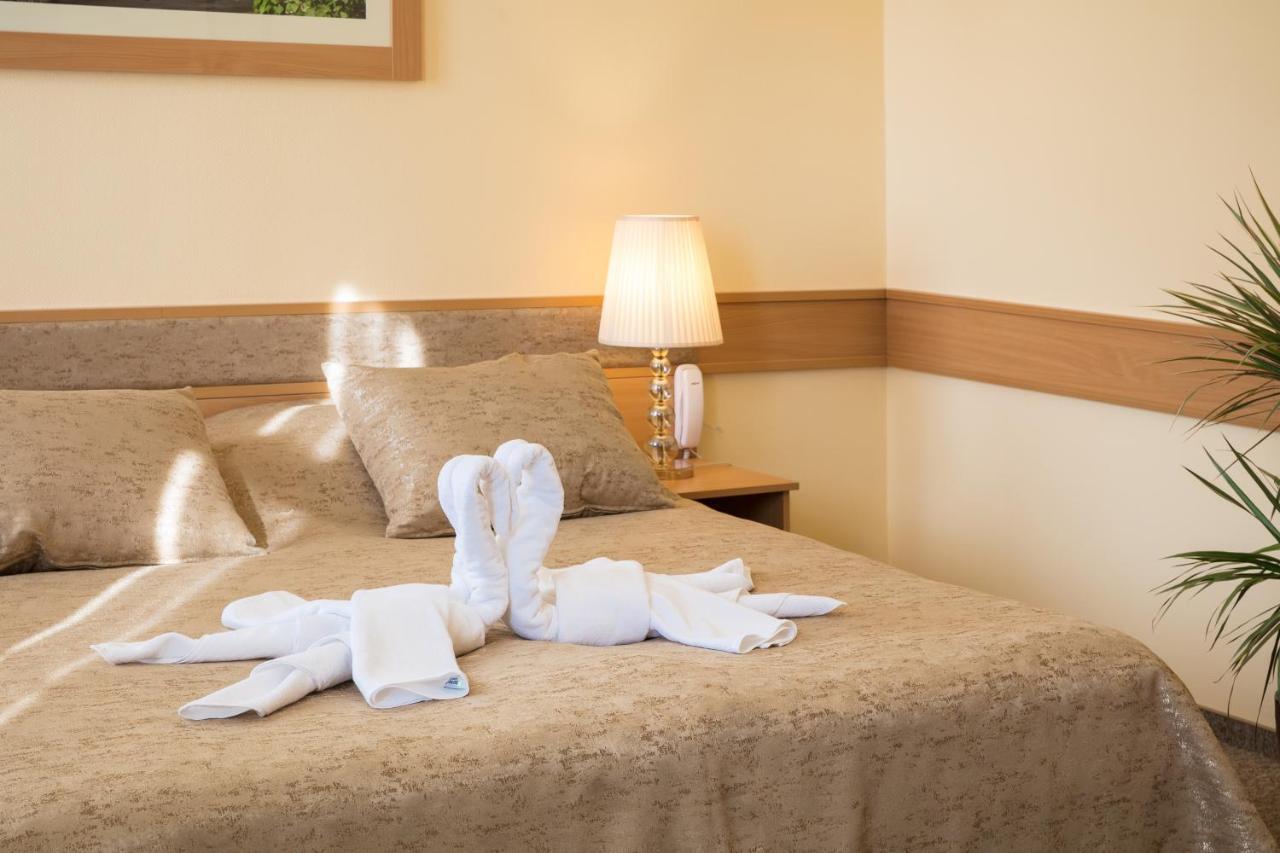 Aquasol Resort Mosonmagyaróvár 外观 照片